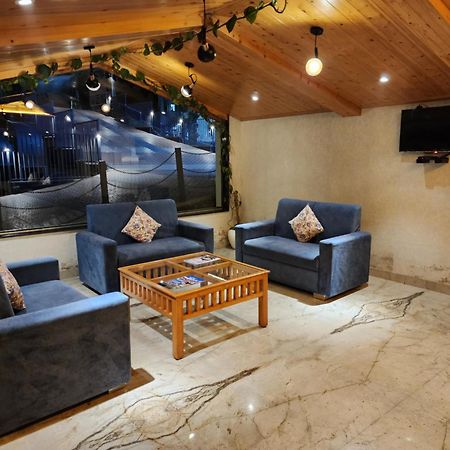 Golden Fern Resort Shimla Zewnętrze zdjęcie