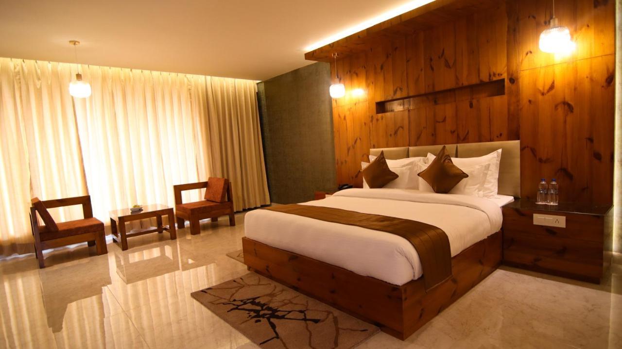 Golden Fern Resort Shimla Zewnętrze zdjęcie