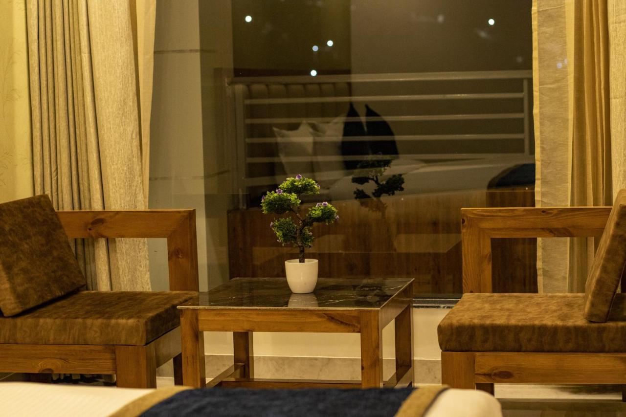 Golden Fern Resort Shimla Zewnętrze zdjęcie