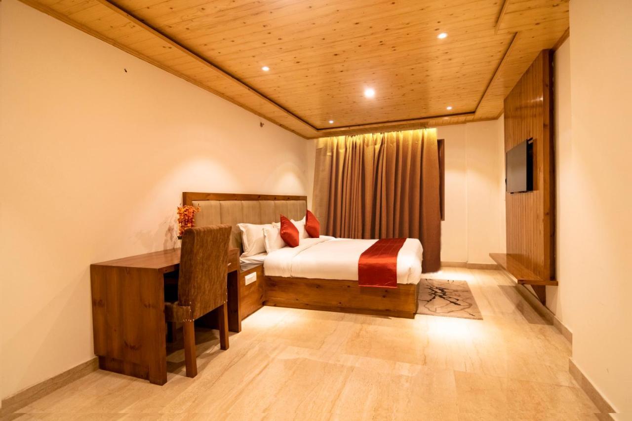 Golden Fern Resort Shimla Zewnętrze zdjęcie