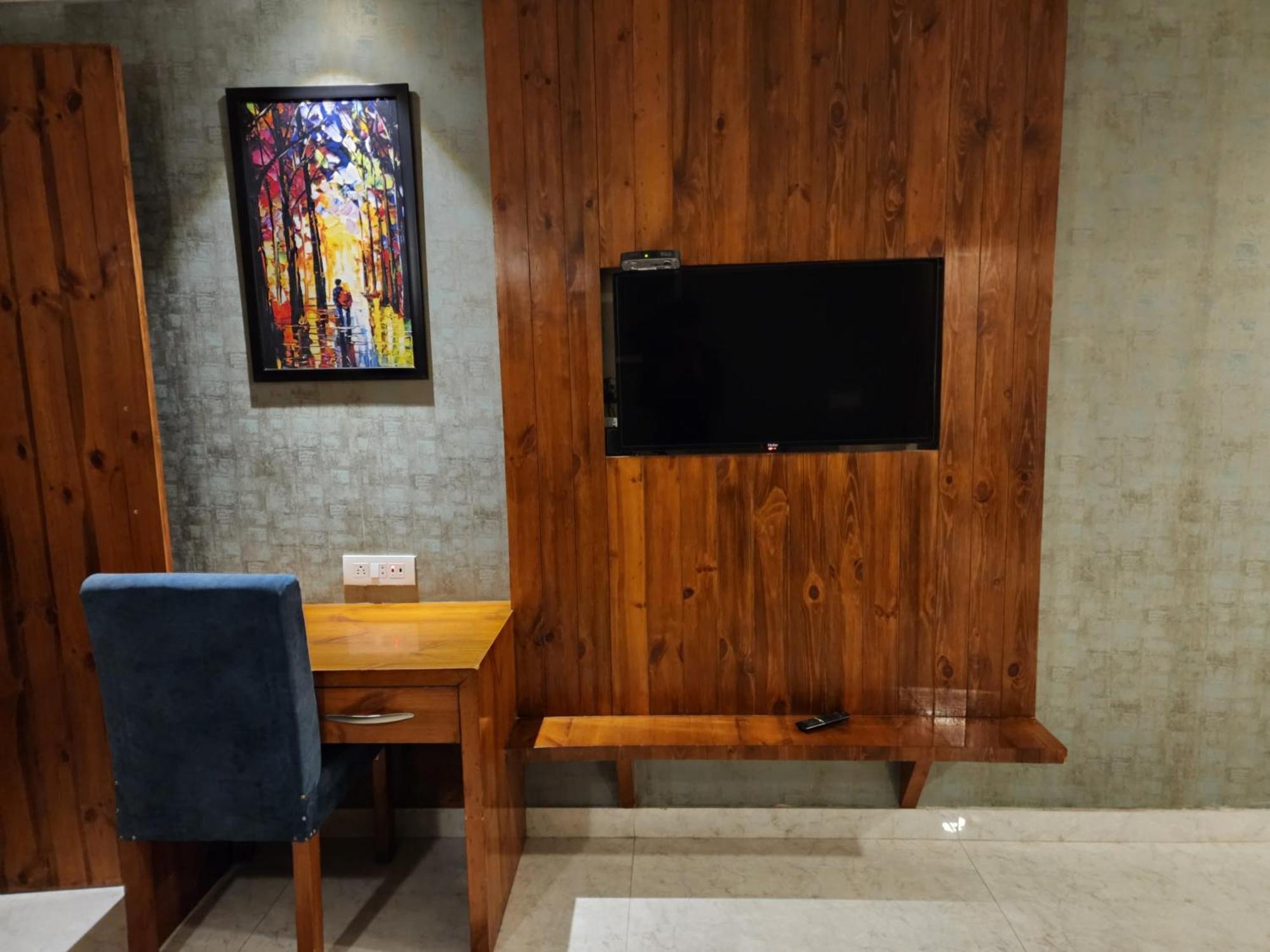 Golden Fern Resort Shimla Zewnętrze zdjęcie