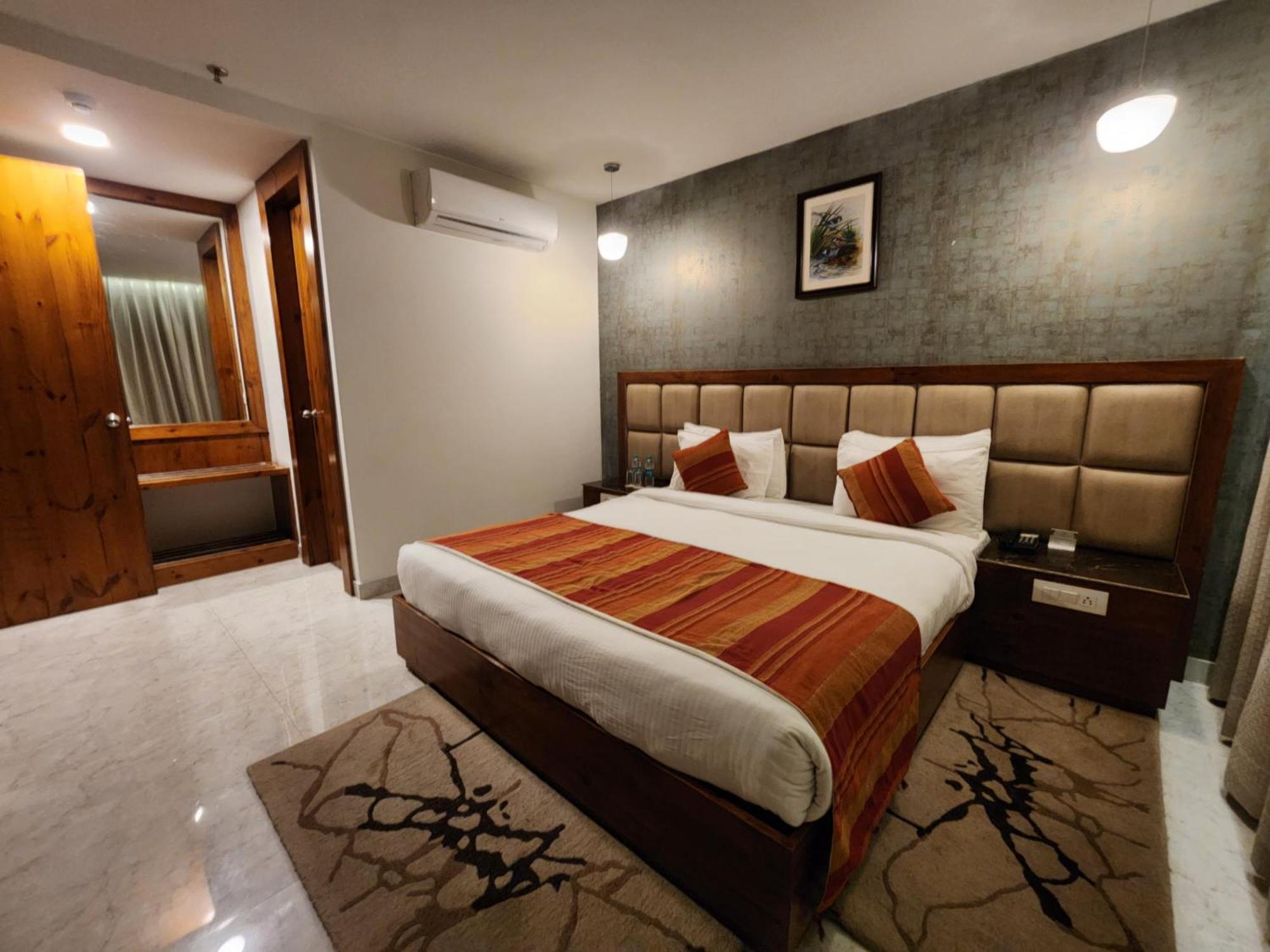 Golden Fern Resort Shimla Zewnętrze zdjęcie