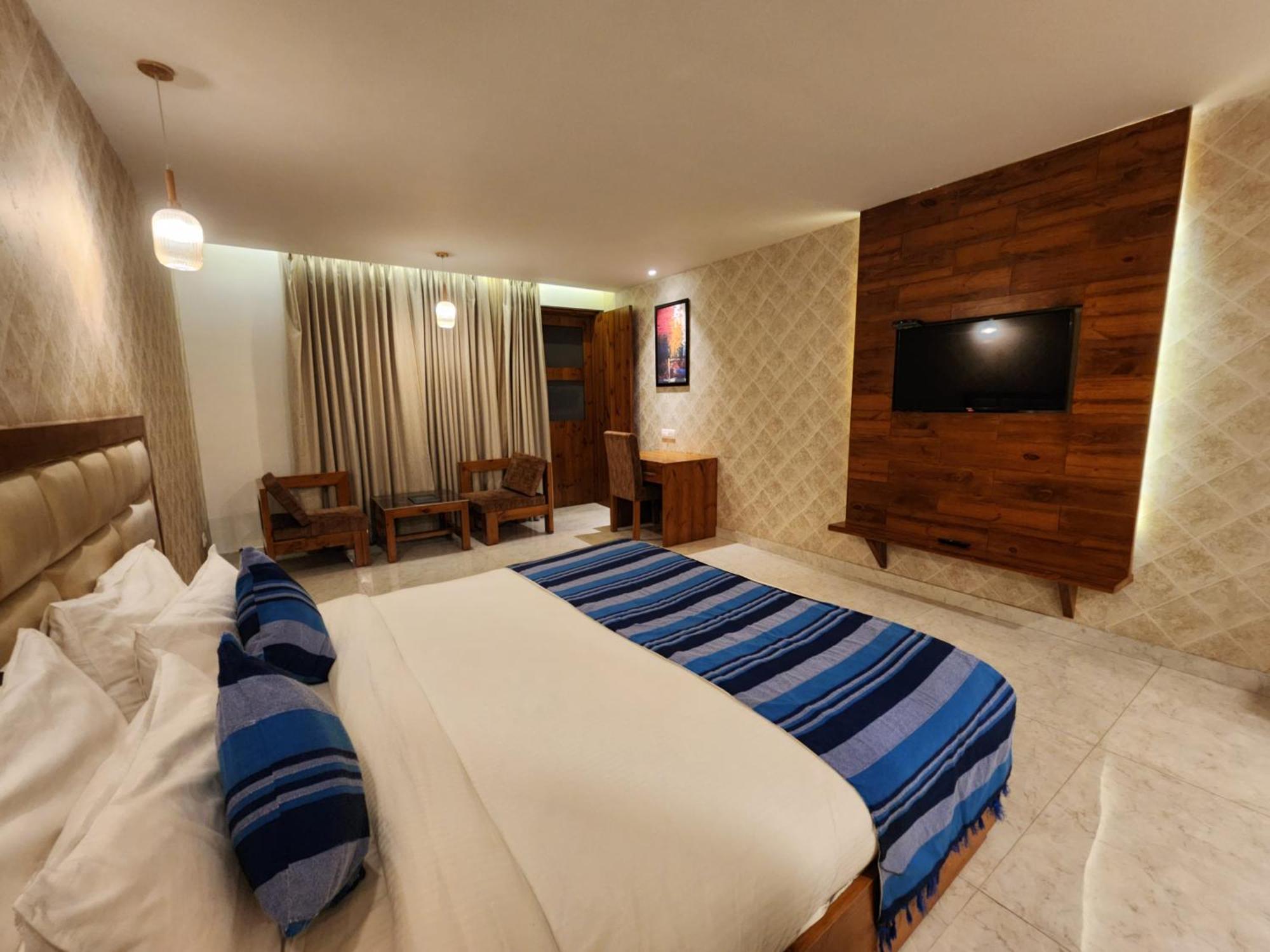 Golden Fern Resort Shimla Zewnętrze zdjęcie