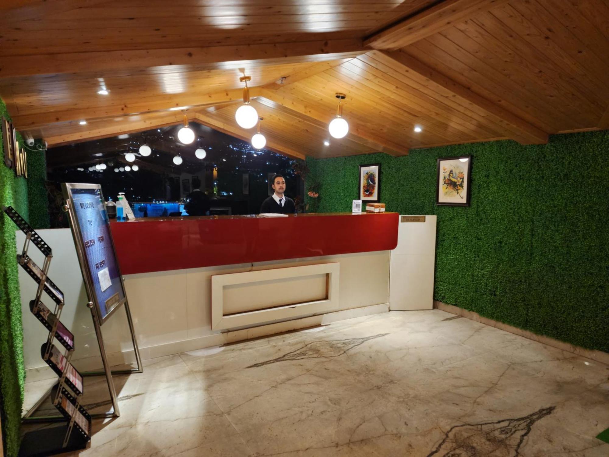 Golden Fern Resort Shimla Zewnętrze zdjęcie