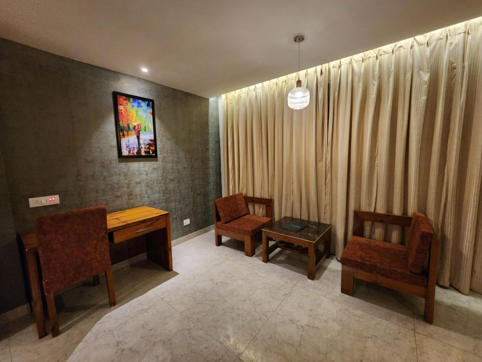Golden Fern Resort Shimla Zewnętrze zdjęcie