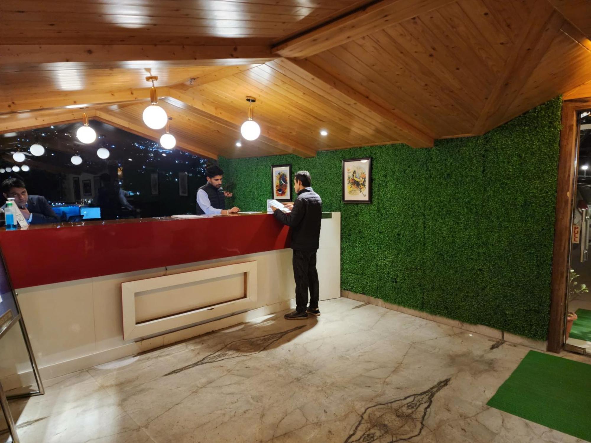 Golden Fern Resort Shimla Zewnętrze zdjęcie