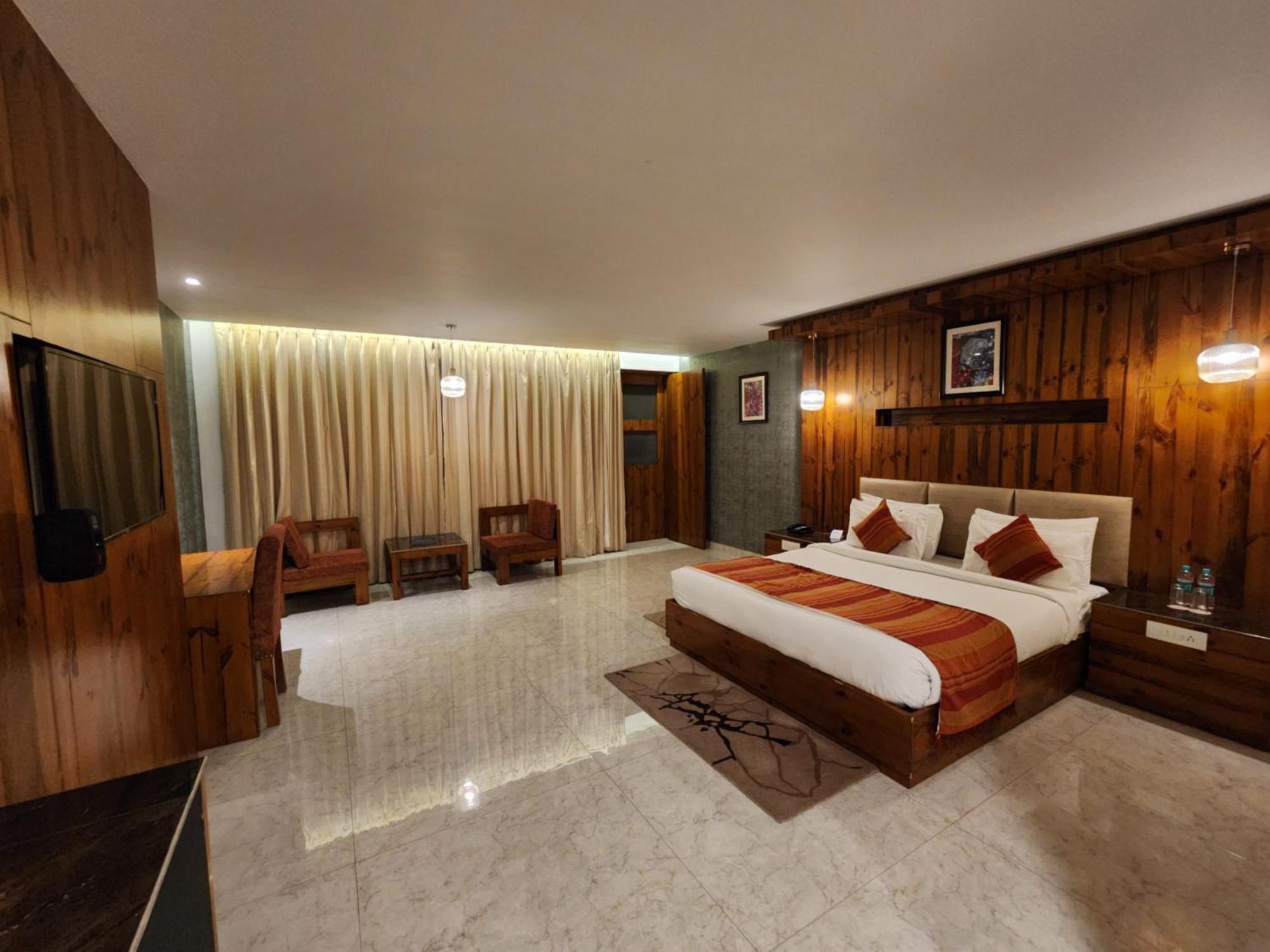 Golden Fern Resort Shimla Zewnętrze zdjęcie
