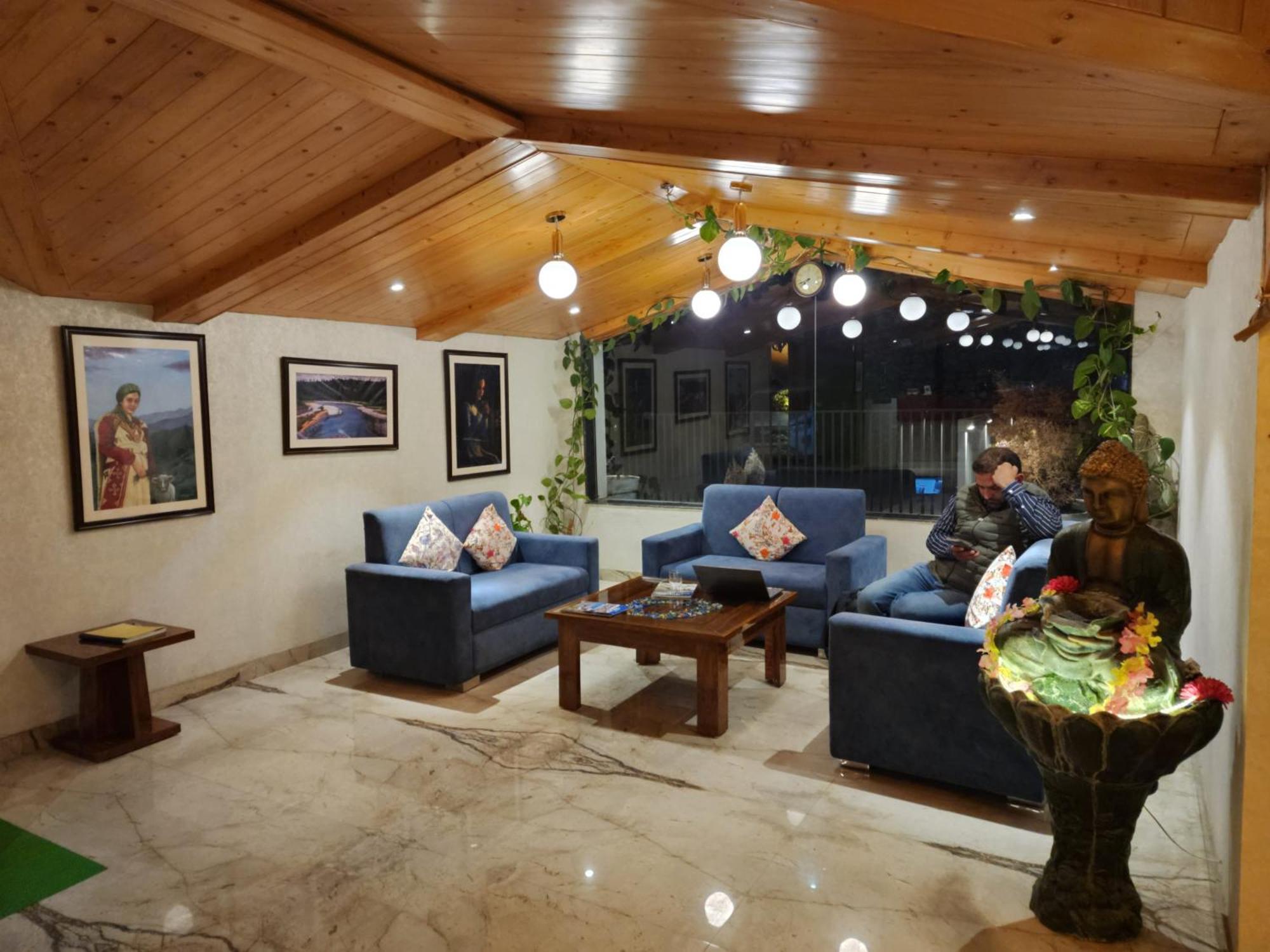 Golden Fern Resort Shimla Zewnętrze zdjęcie